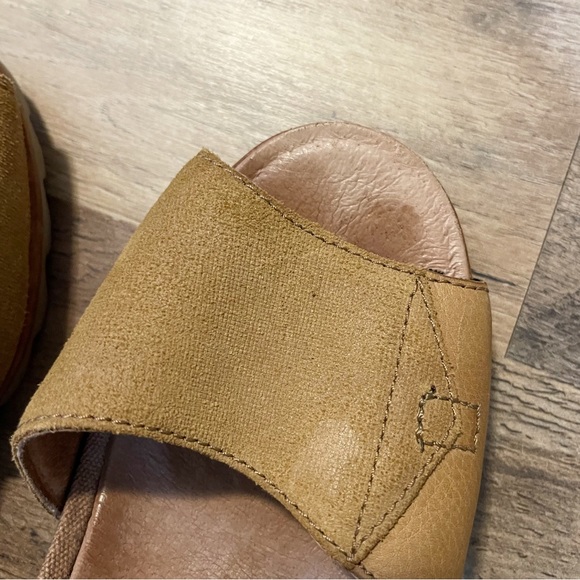 Sorel | Joanie ll Ankle Strap Wedge Sandal - Picture 12 of 13